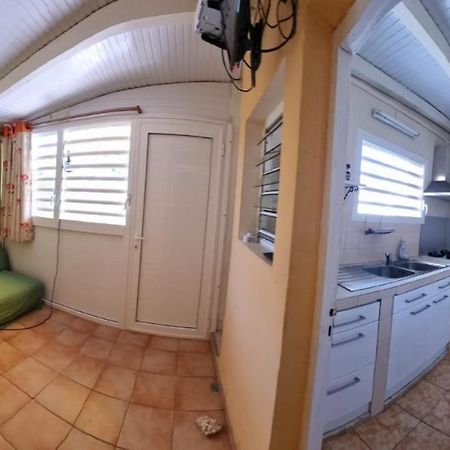 Loue F3 Vue Sur Mer Dans Propriete Privee Sainte-Anne  Buitenkant foto
